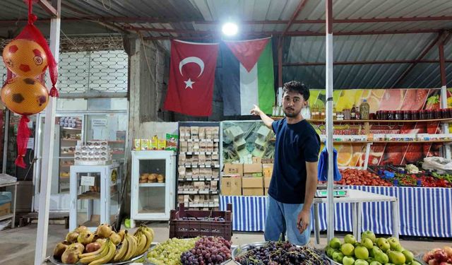 Hataylı Genç Esnaf, İsrail Ürünlerine Boykot İçin Dolabına Mesaj Astı