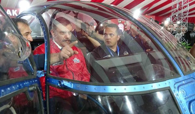 İçişleri Bakanı Çiftçi, Emniyetin İlk Helikopterinin Simülatöründe Uçuş Deneyimi Yaşadı