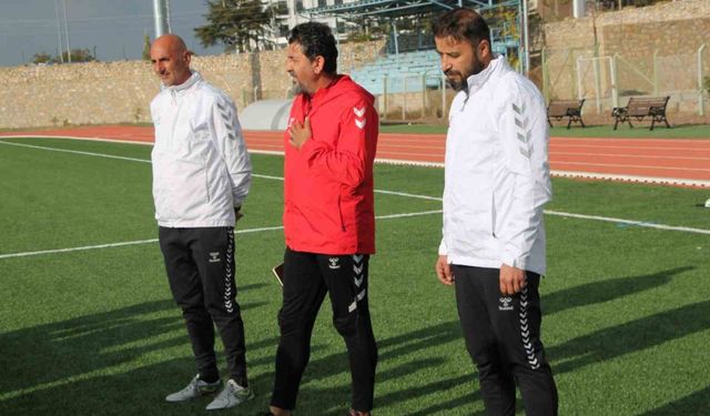 İsmail Okumuş, Ereğlispor'un yeni antrenörü olarak atandı