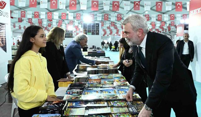 Kahramanmaraş'ta 11. Uluslararası Kitap Fuarı açıldı