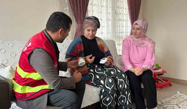 Kahramanmaraş'ta işitme engelli ailelere bebek uyarı cihazı desteği