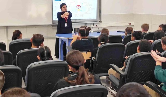 Karapınar'da Öğrencilere Sağlık Bilinçlendirme Eğitimleri