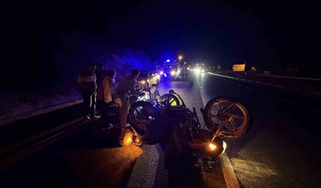 Kastamonu'da Motosiklet Traktöre Çarptı: 1 Kişi Yaralandı