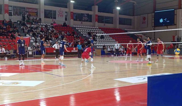 Onikişubat Belediyespor, Efeler Ligi'nde ilk galibiyetini aldı