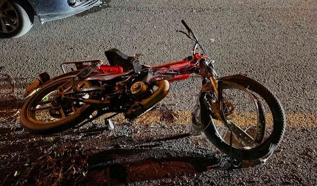 Sakarya'da Otomobil ve Motosiklet Kafa Kafaya Çarpıştı: 1 Kişi Hayatını Kaybetti