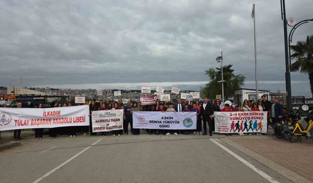 Samsun'da Öğrenciler Sağlıklı Yaşam İçin Yürüyüş Düzenledi