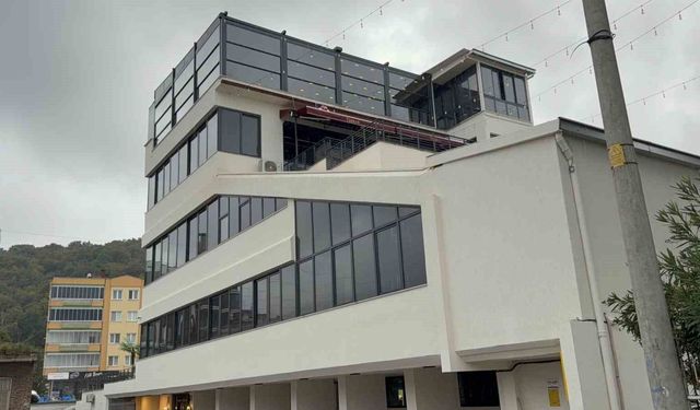 Samsun'da restoranın yemek asansörü düştü, garson hayatını kaybetti