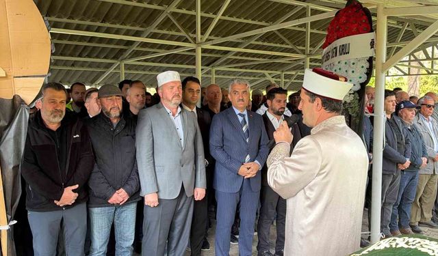 Savaş Muhabiri Levent Öztürk, Düzce'de Son Yolculuğuna Uğurlandı