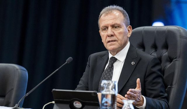 Son dakika: Mersin Büyükşehir Belediye Başkanı Vahap Seçer gözaltına alındı