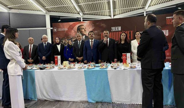 Zonguldak'ta 29 Ekim Cumhuriyet Bayramı resepsiyonu yapıldı