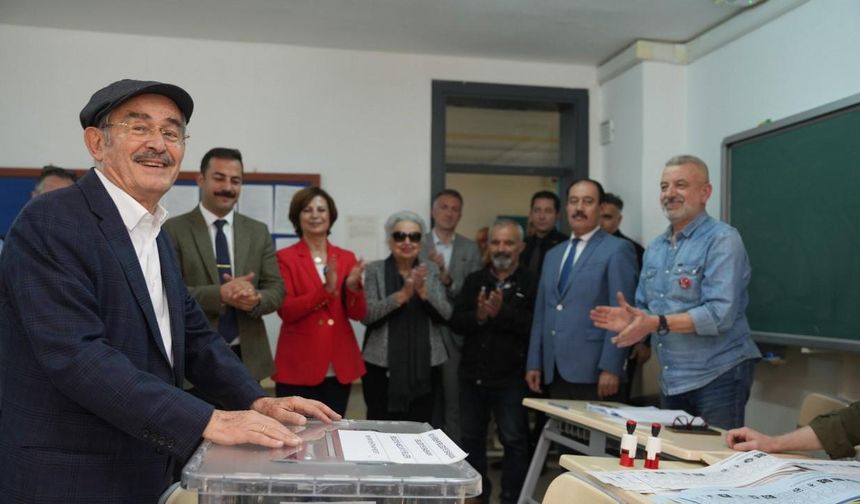 Eskişehir’de başkan adayları oylarını kullandı