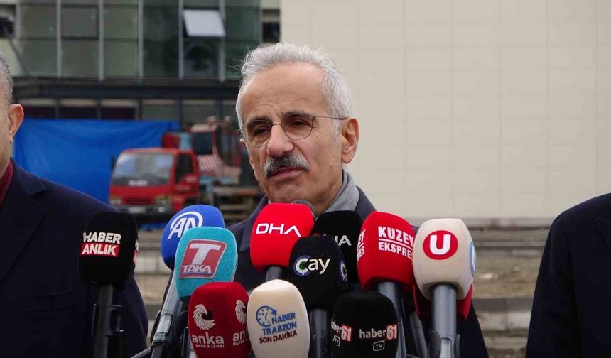 Bakan Uraloğlu: 'İran, Irak, Suriye, Lübnan ve Ürdün'e olan bütün uçuşları 2 Mart'a kadar iptal ettik'