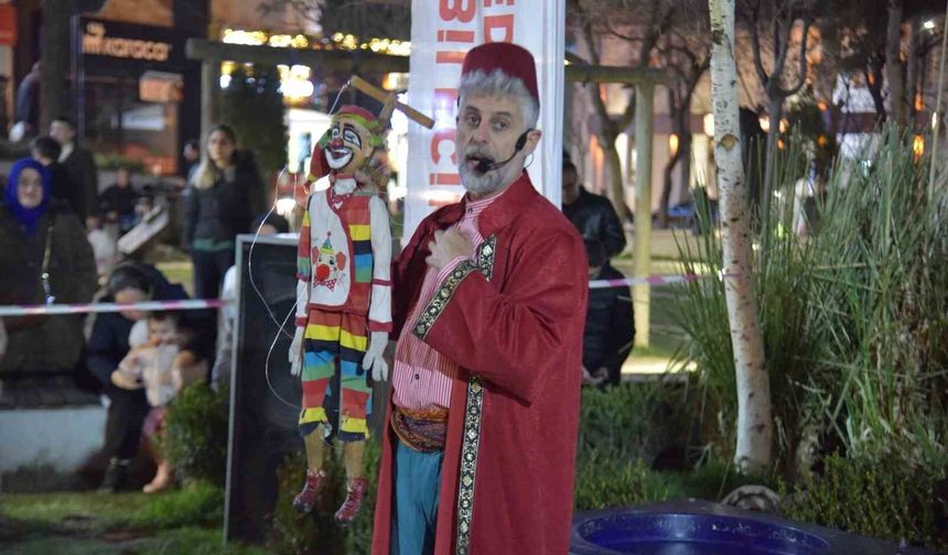 Çocuklar geleneksel 'Ramazan Şenlikleri'nde gönüllerince eğlendi