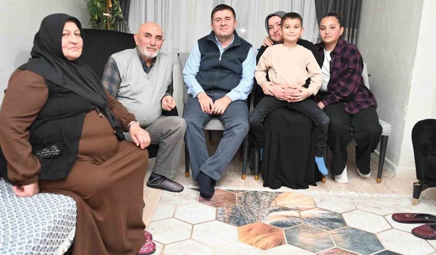 Kırıkkale Valisi Sarıibrahim, Çelik ailesinin iftar sofrasına konuk oldu