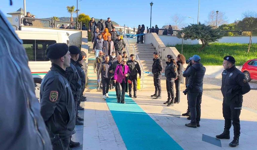 Muğla'da sahte sosyal medya operasyonu: 8 şüpheli adliyeye sevk edildi