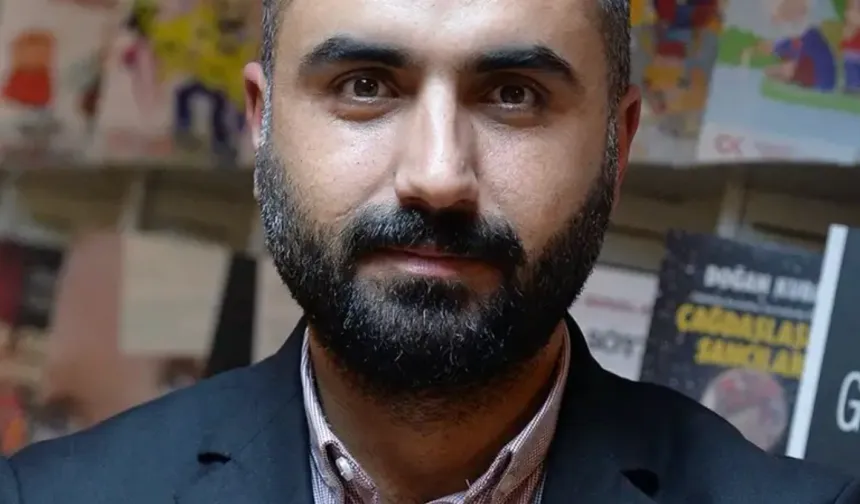 Gazeteci Alican Uludağ ‘Cumhurbaşkanına Hakaret’ Suçlamasıyla Tutuklandı