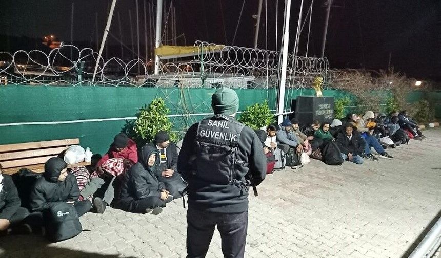 İzmir'de 28 düzensiz göçmen yakalandı