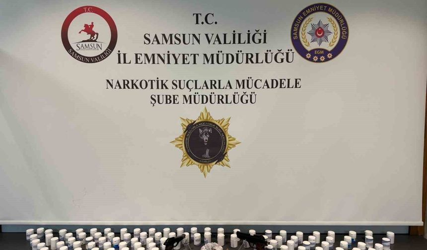 Samsun'da yatak odasında ve araçta uyuşturucu ele geçirildi