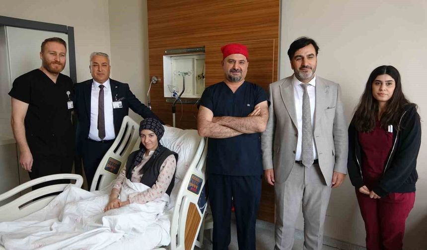 Van'da bölge tarihinde bir ilk: Göğüs kafesi açılmadan kalp ameliyatı yapıldı