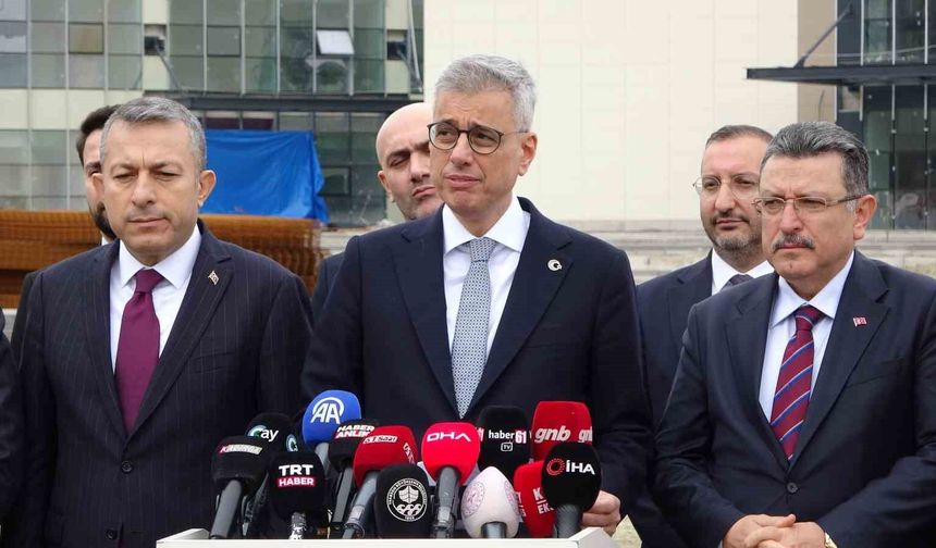 Bakan Memişoğlu, Trabzon Şehir Hastanesi'ndeki 'Kayma' İddialarına Yanıt Verdi