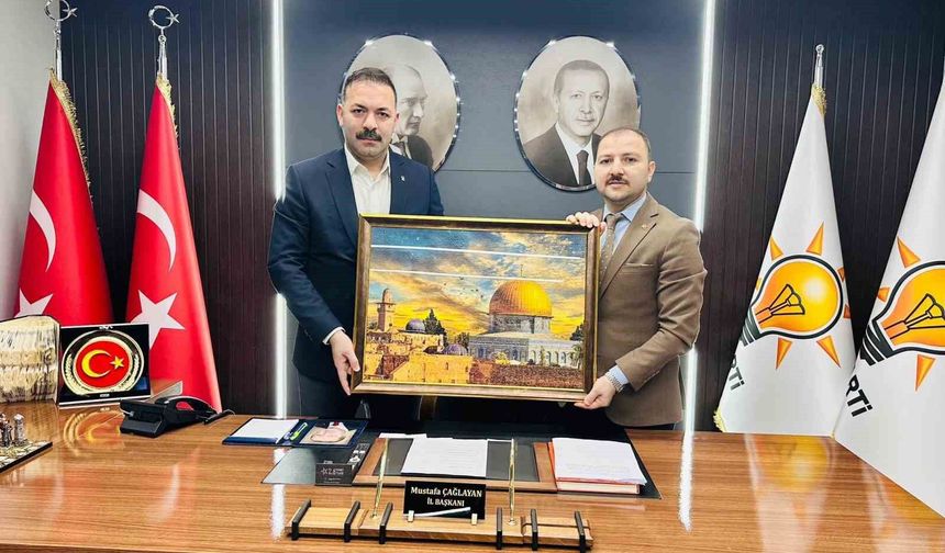 Başkan Çağlayan'a Mescid-i Aksa Tablosuyla Anlamlı Ziyaret