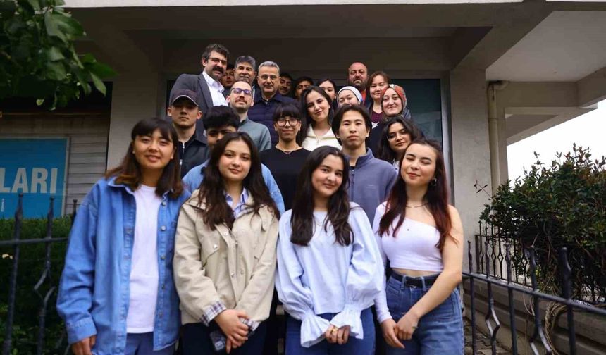 Başkan Kurnaz: 'Şehrimize uluslararası öğrencilerle kültürel çeşitlilik kazandırıyoruz'