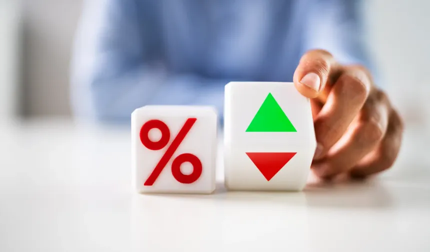 Merkez Bankası 12 Mart'ta Faizi İndirir mi? Mevduatınız ve Krediniz Nasıl Etkilenir?