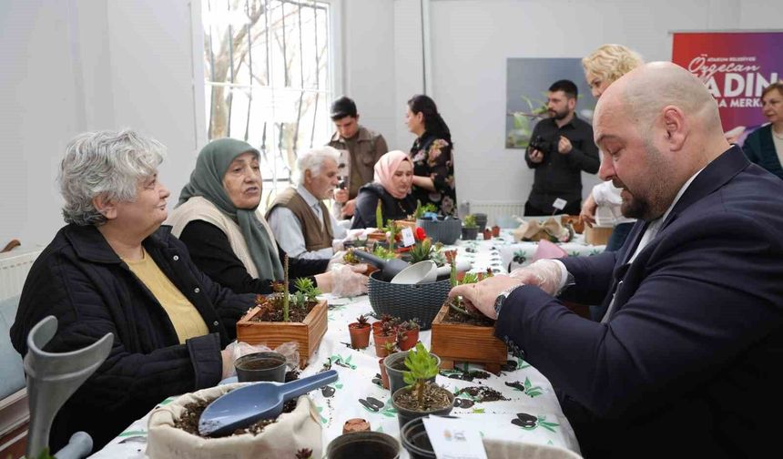 Huzurevi sakinleri hayallerini minyatür dünyalara taşıdı