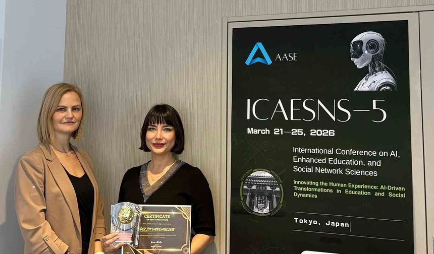 Japonya'da Türk Akademisyene