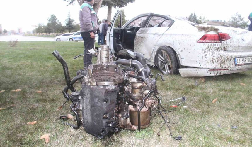 Kavşakta Devrilen Araç: Ortam Kaosa Dönüştü