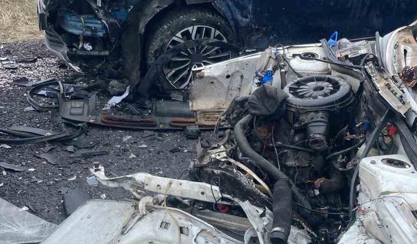 Nevşehir'de iki araç çarpıştı: 1 ölü, 2 yaralı