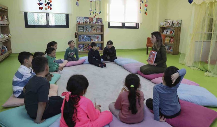 Toroslar Çocuk Kampüsü'nde Masal ve Drama ile Gelişim Destekleniyor