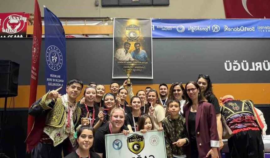 Halk Oyunları İl Yarışmasında Çağdaş Balıkesir Şampiyonluk Yaşadı