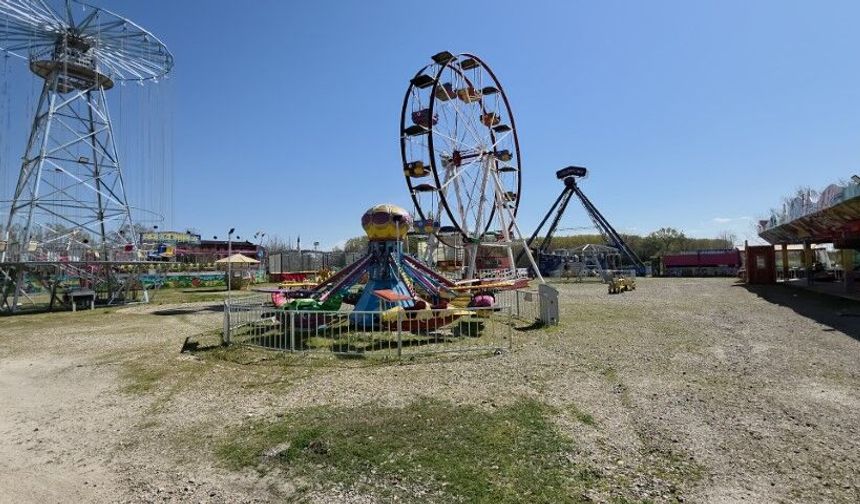 Edirne'de Lunapark Faciası: 'Sıfır Yer Çekimi'nden Düşen Genç Hayatını Kaybetti