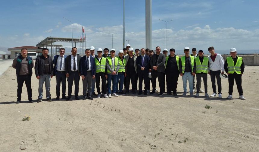 Meslek lisesi öğrencilerine teknik gezi imkanı