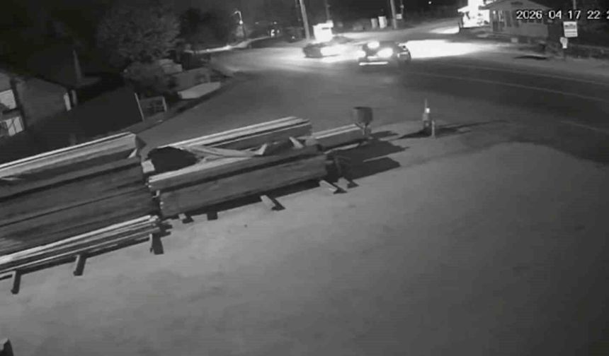 Sapanca'da iki araç çarpıştı, 5 kişi yaralandı