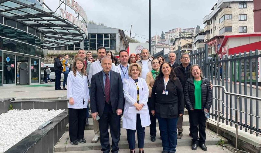 Zonguldak'ta hekimlerden sağlıkta şiddete karşı protesto