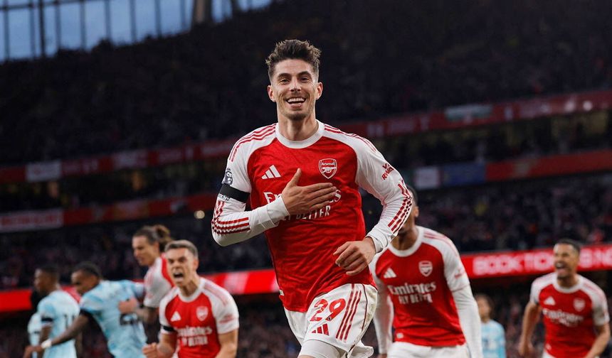 Arsenal 22 Yıl Sonra Premier Lig Şampiyonu!
