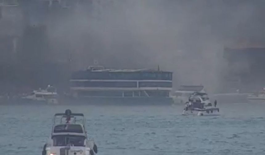 Bebek Sahili'nde tekne yangını kontrol altına alındı