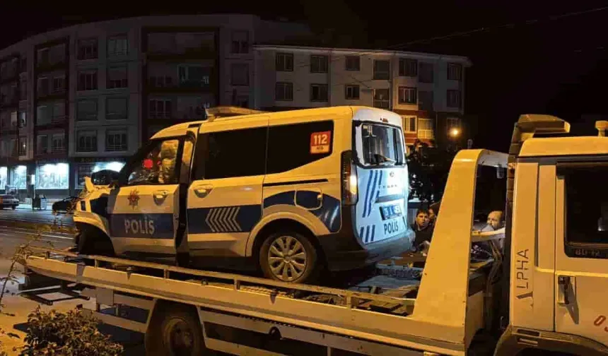 Eskişehir’de kavgaya giden polis ekibi kaza yaptı: 3 kişi yaralandı
