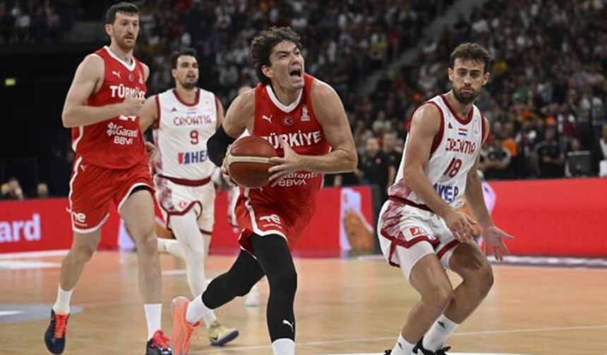 12 Dev Adam’dan Çekya’ya 15 sayılık fark! DBB Süper Kupa’yı üçüncü tamamladı