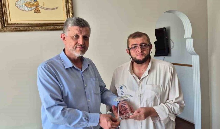 2026 İyilik Sağlık Ödülü Uğur Elaman'a verildi