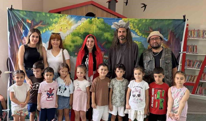Aydın'da Masal Dünyası Çocuklarla Buluştu
