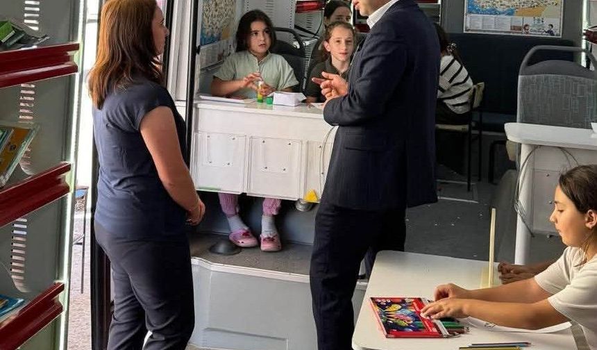 Aydıntepe'de Mobil Kütüphane Çocuklarla Buluştu