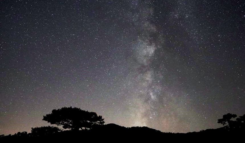 Beyağaç'ta Astronomi Şenliği Tüm Hızıyla Sürüyor