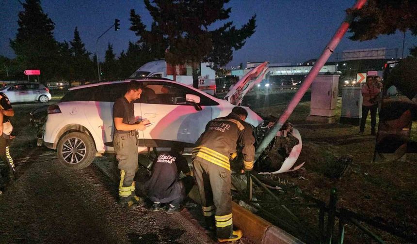 Çerkezköy'de otomobiller çarpıştı: 6 kişi yaralandı