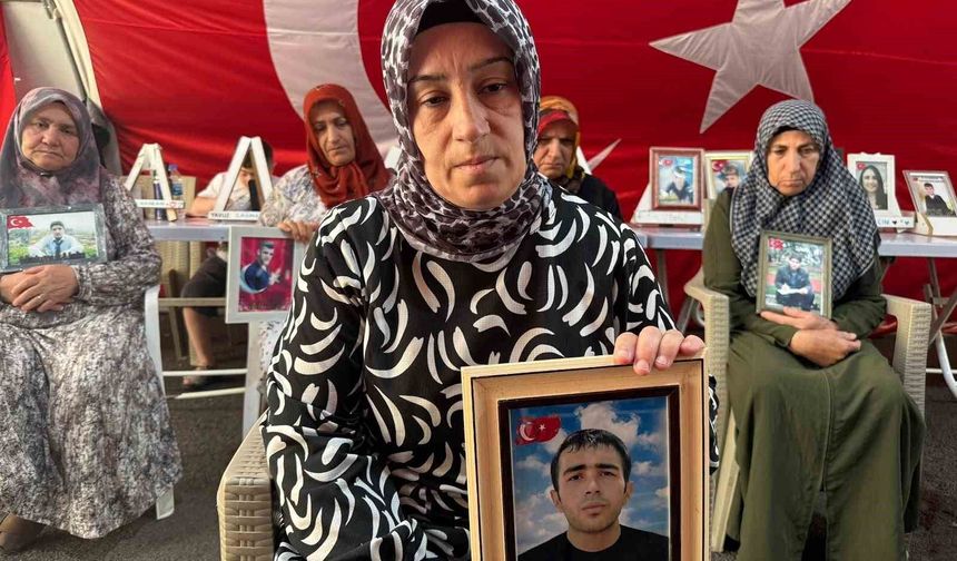 Diyarbakır'daki evlat nöbeti çadırında çerçeve yasası sonrası umutlar yeniden yeşerdi