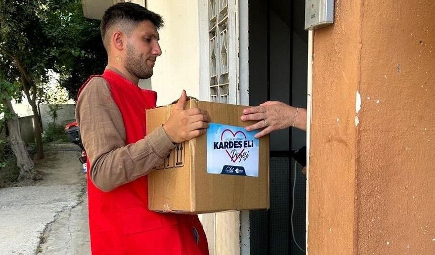 Efeler Belediyesi'nden ihtiyaç sahiplerine doğrudan yardım hizmeti
