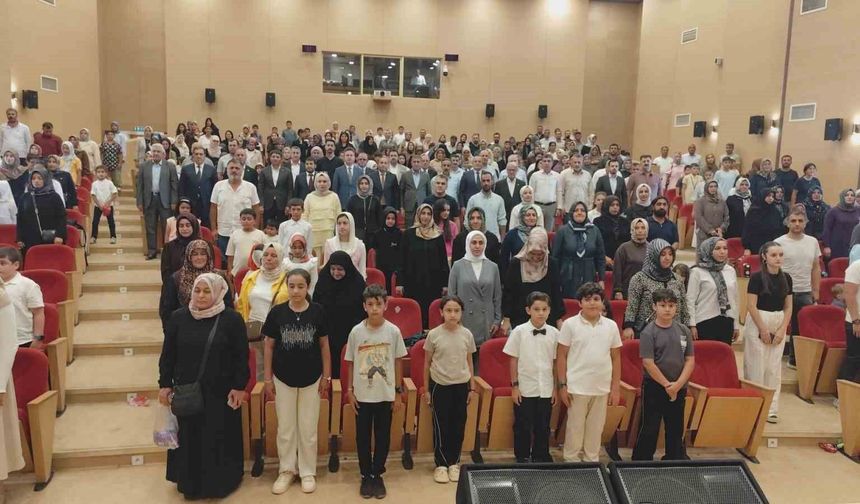 Erciş'te yaz Kur'an kursunun kapanış etkinliği gerçekleştirildi