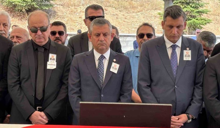 Eski CHP Milletvekili Selvi, Ankara'da son yolculuğuna uğurlandı